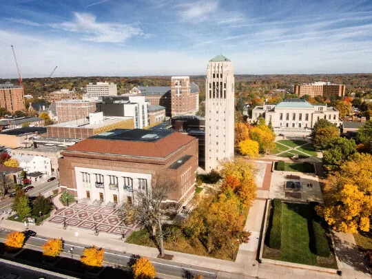 美國(guó)公立大學(xué)