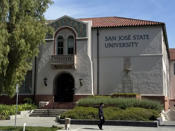 美國大學就業(yè)