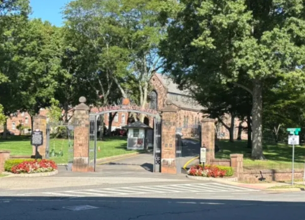 美國本科一年學(xué)費(fèi)