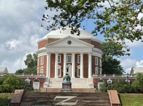 弗吉尼亞大學(xué)