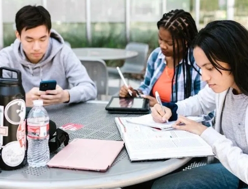 美國留學(xué)生